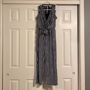 Monteau size small romper